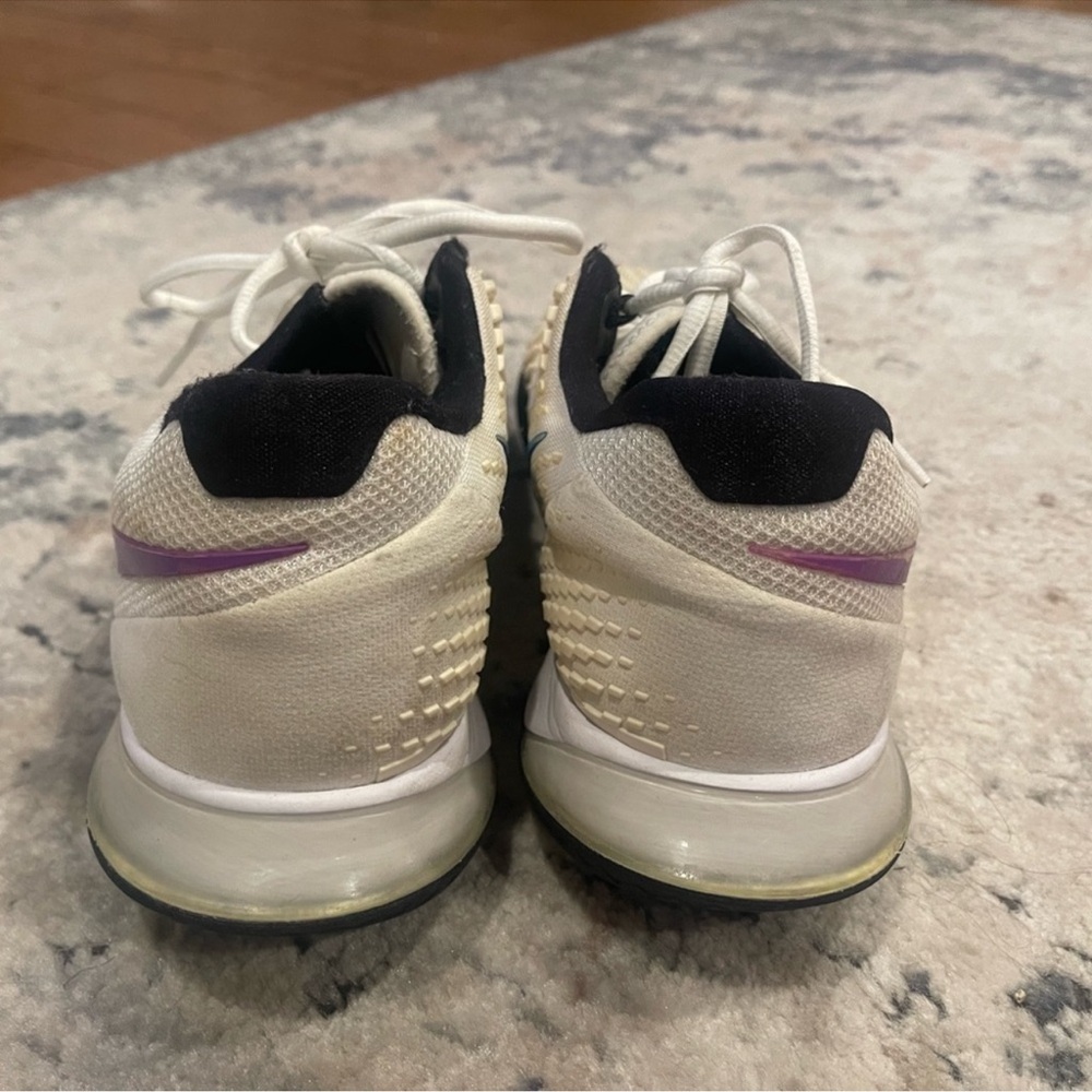Nike White and Pink Sneakers - Picture 5 of 8